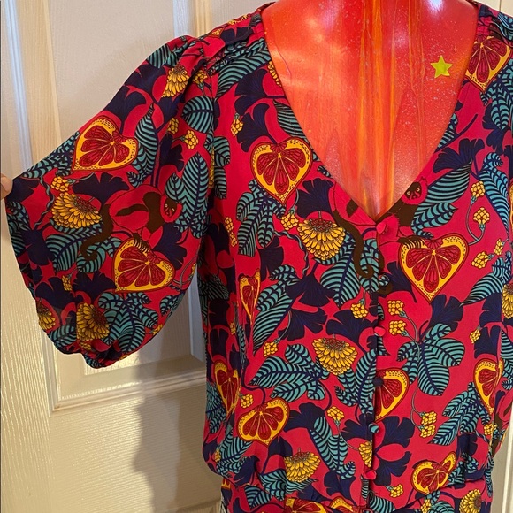 Rose & Olive Multicolor Floral Top - Picture 5 of 15